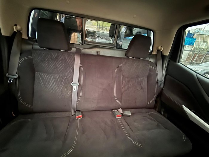 2015 Nissan Navara ST D23 4x2 Brilliant Silver