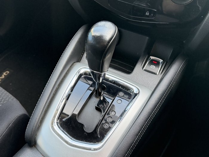 2017 Nissan QASHQAI ST