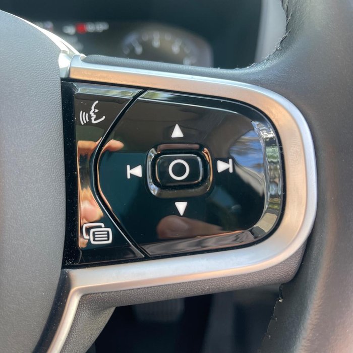 2021 Volvo V60 Cross Country B5