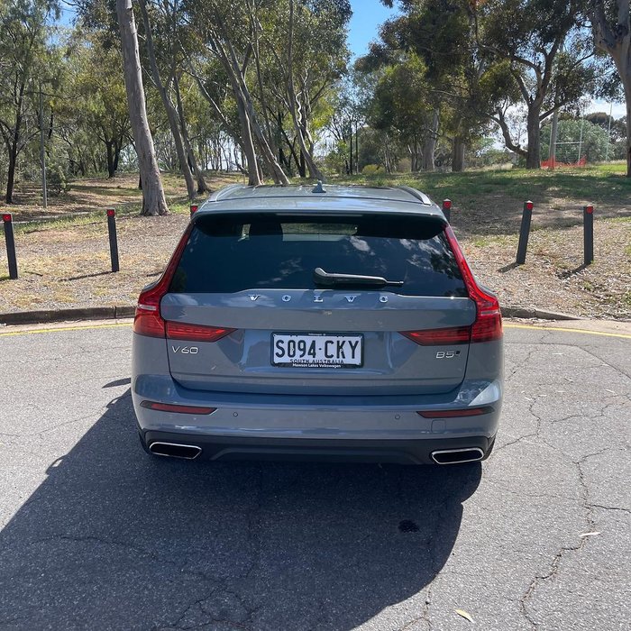 2021 Volvo V60 Cross Country B5