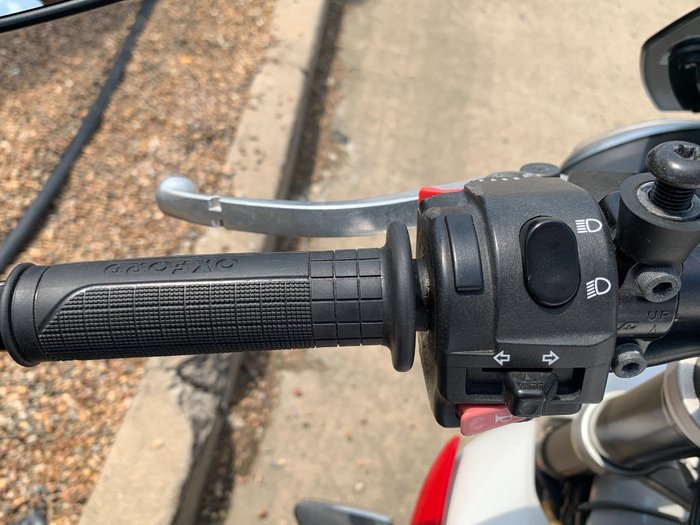 2013 Triumph STREET TRIPLE R White