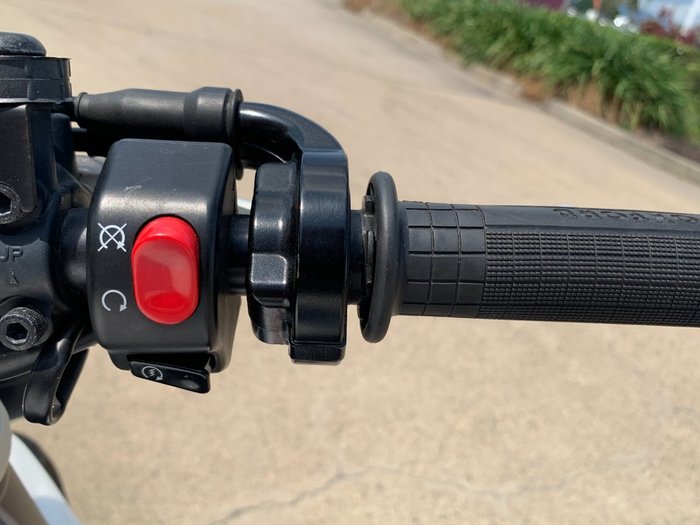 2013 Triumph STREET TRIPLE R White