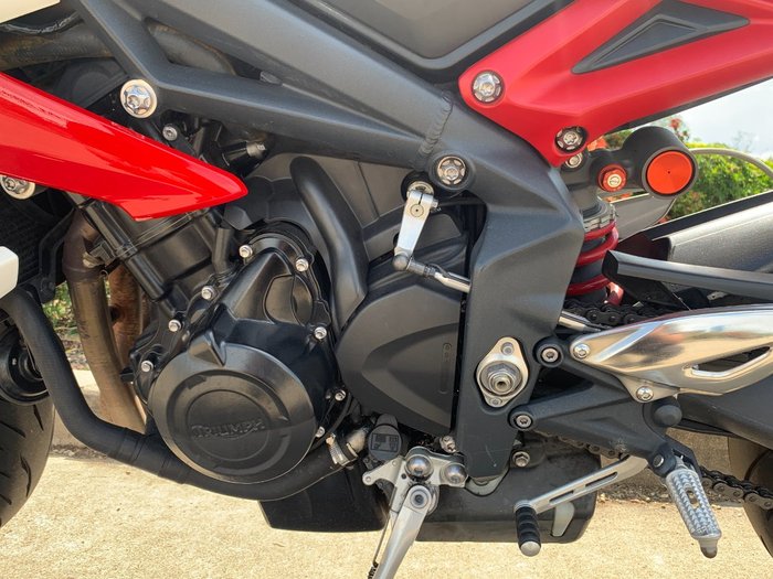 2013 Triumph STREET TRIPLE R White