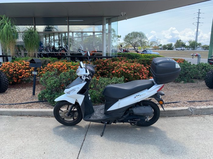 2018 Suzuki ADDRESS (UK110) White