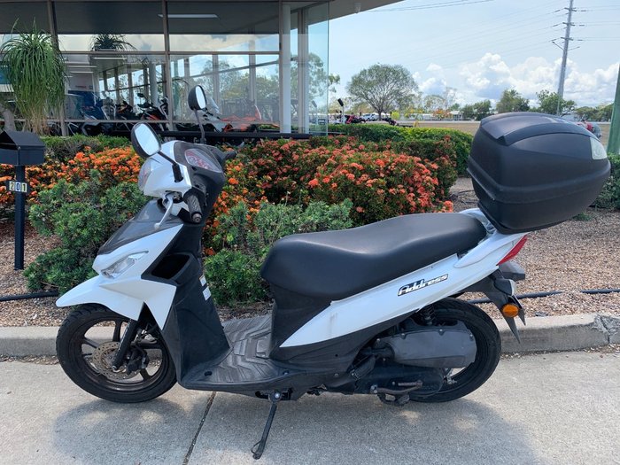 2018 Suzuki ADDRESS (UK110) White