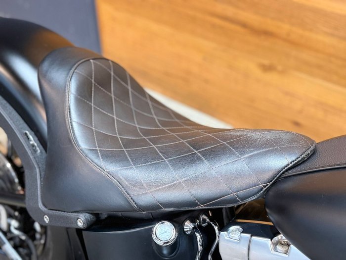 2010 Harley-davidson FLSTF FAT BOY Black