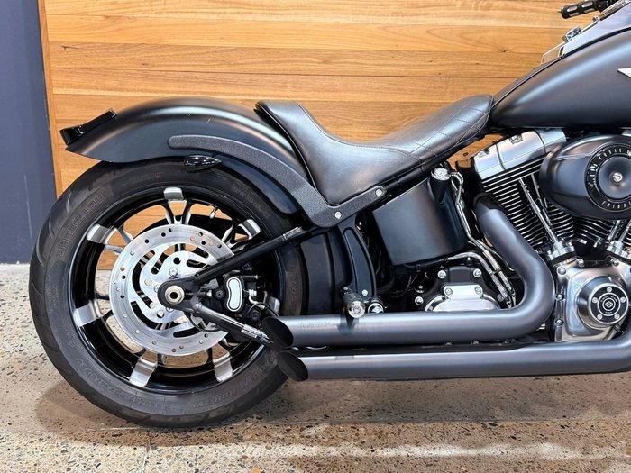 2010 Harley-davidson FLSTF FAT BOY Black