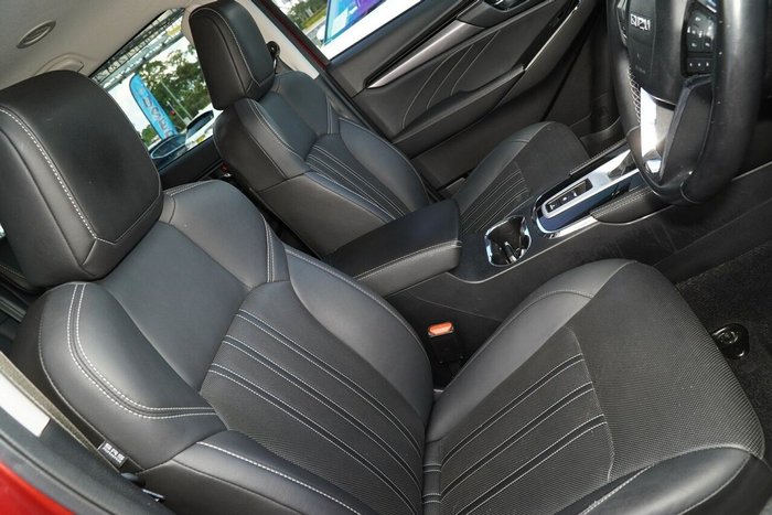 2021 Isuzu MU-X LS-T