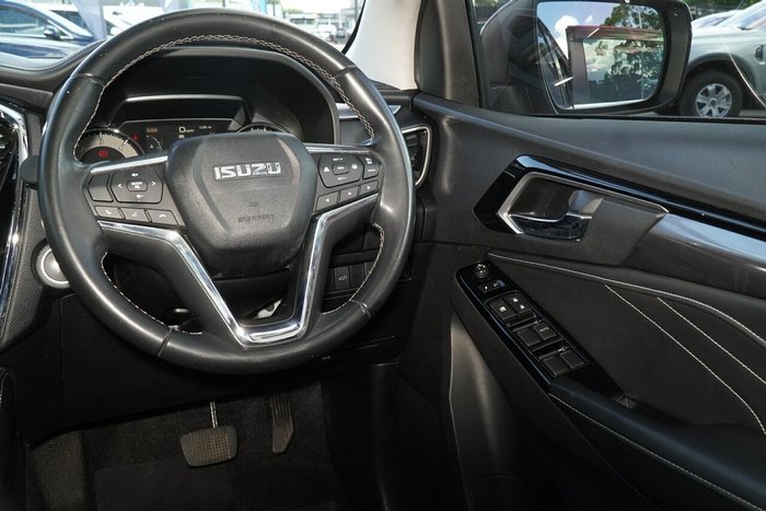 2021 Isuzu MU-X LS-T