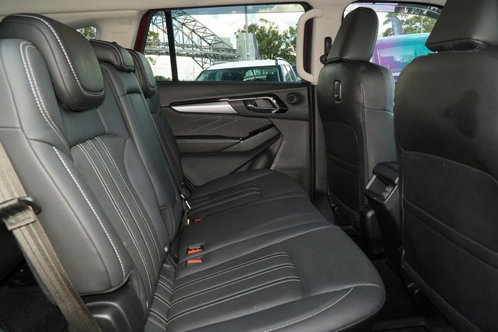 2021 Isuzu MU-X LS-T