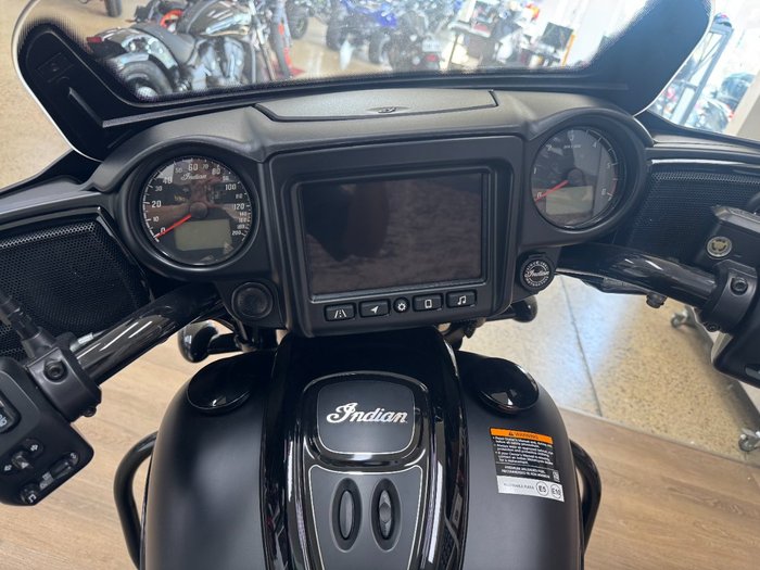 2023 Indian CHIEFTAIN DARK HORSE BLACK