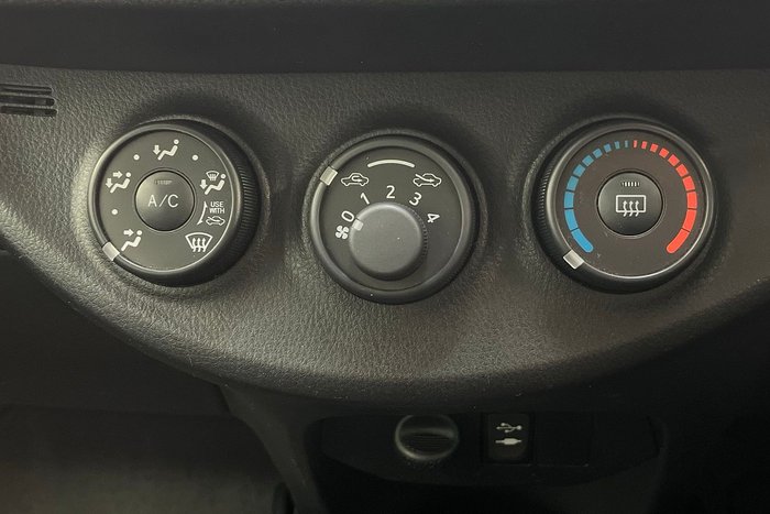 2016 Toyota Yaris Ascent