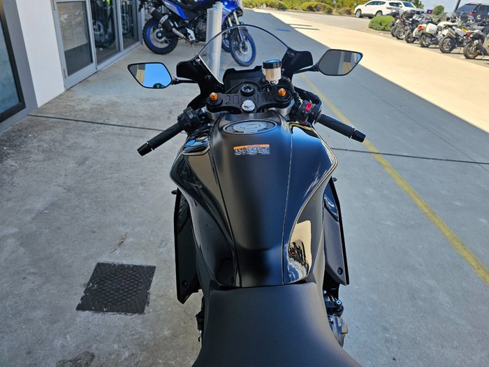 2025 Yamaha YZF-R7LA GREY