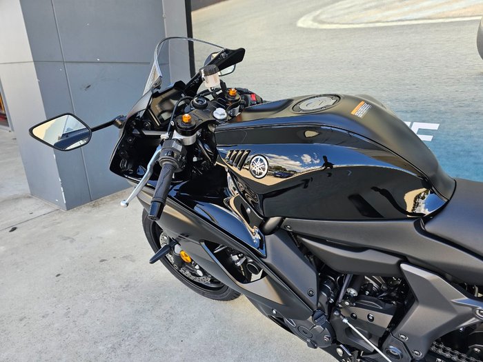 2025 Yamaha YZF-R7LA GREY