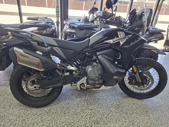 2025 CFMOTO 800MT-X LS