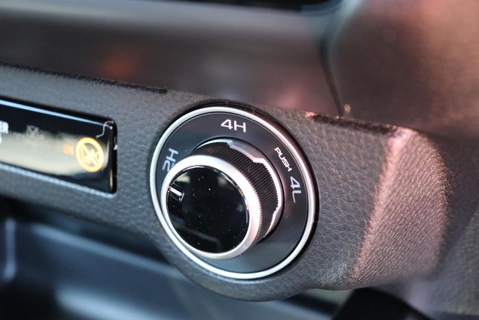 2025 Isuzu D-MAX LS-U+