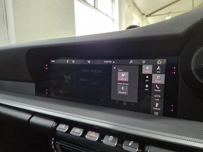 2020 Porsche 911 Carrera