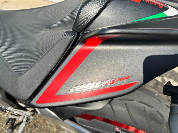 2016 Aprilia RSV4 RR Black