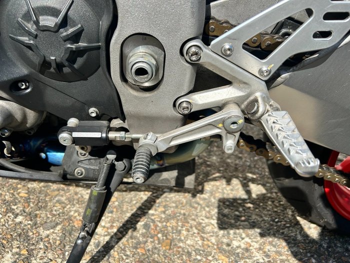 2016 Aprilia RSV4 RR Black