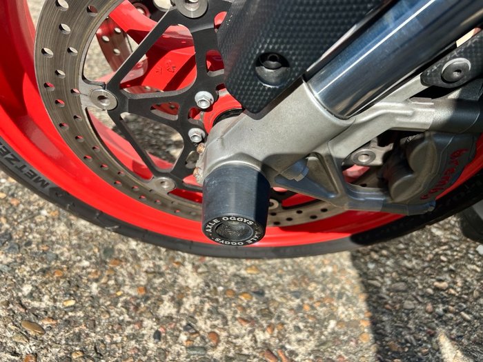 2016 Aprilia RSV4 RR Black