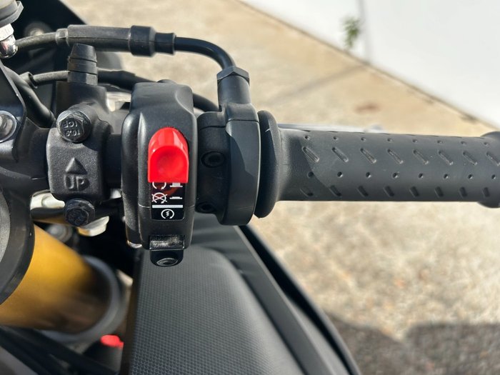 2016 Aprilia RSV4 RR Black