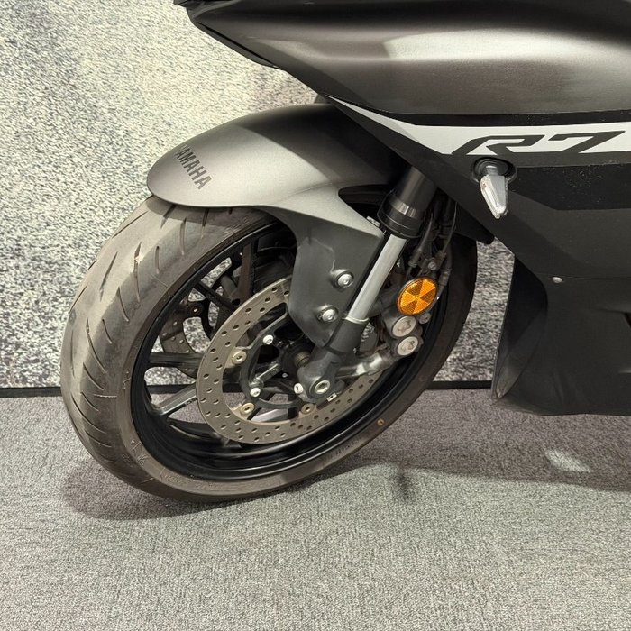 2023 Yamaha YZF-R7LA Black