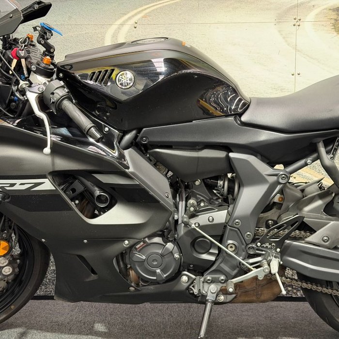 2023 Yamaha YZF-R7LA Black