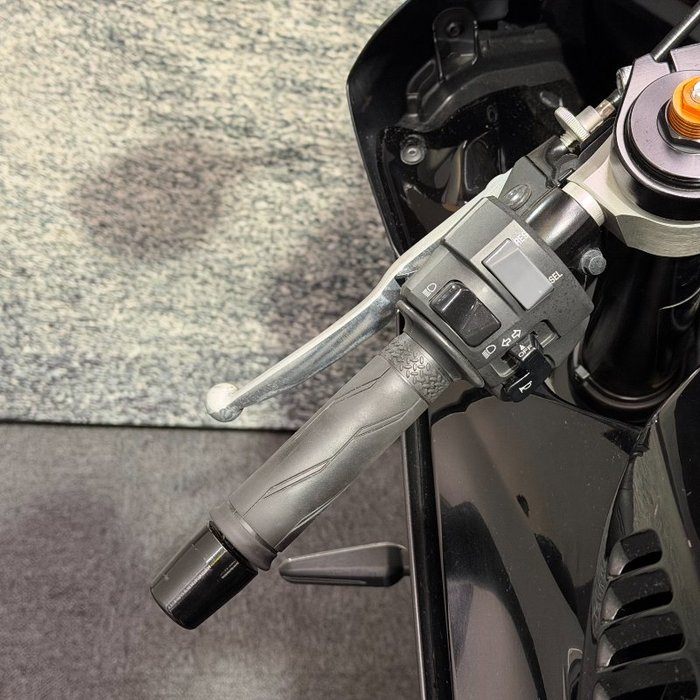 2023 Yamaha YZF-R7LA Black