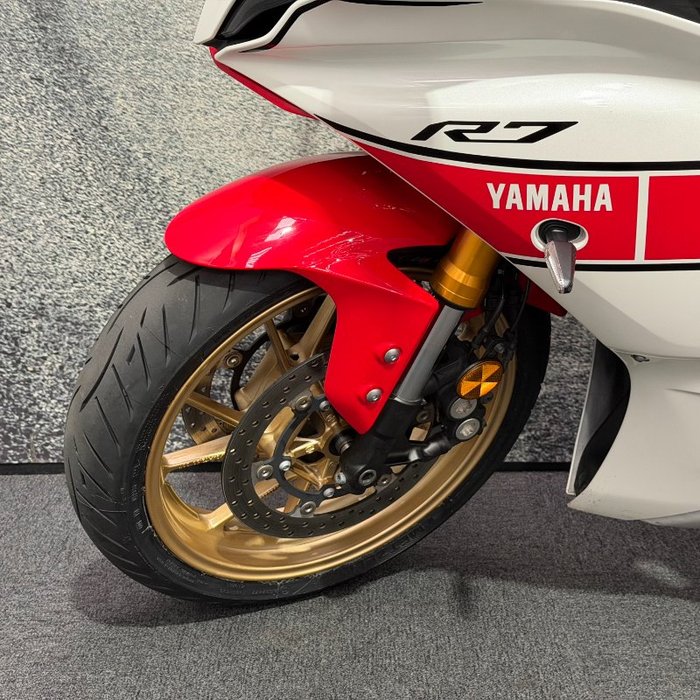 2021 Yamaha YZF-R7LA Blue / White