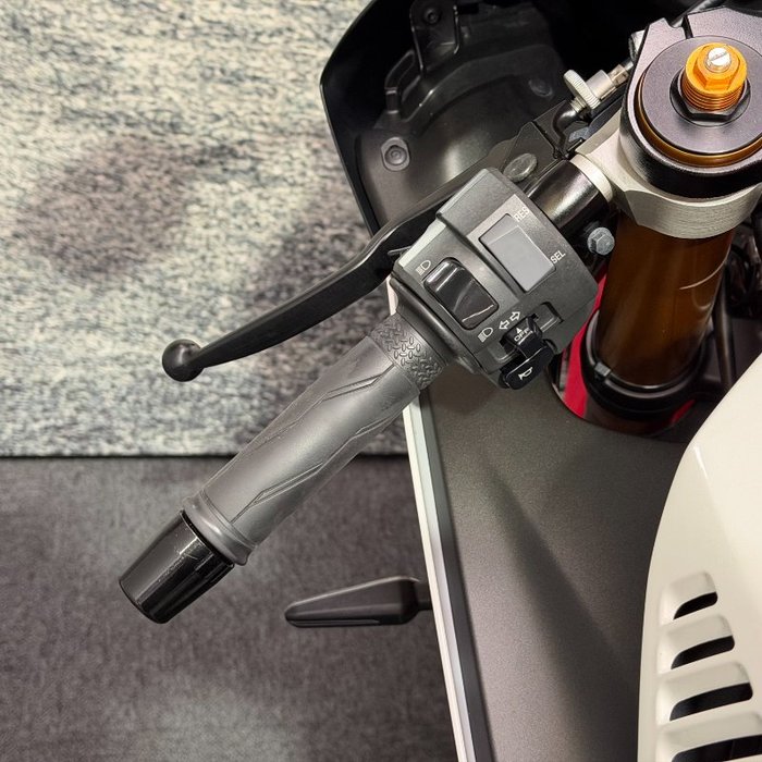 2021 Yamaha YZF-R7LA Blue / White