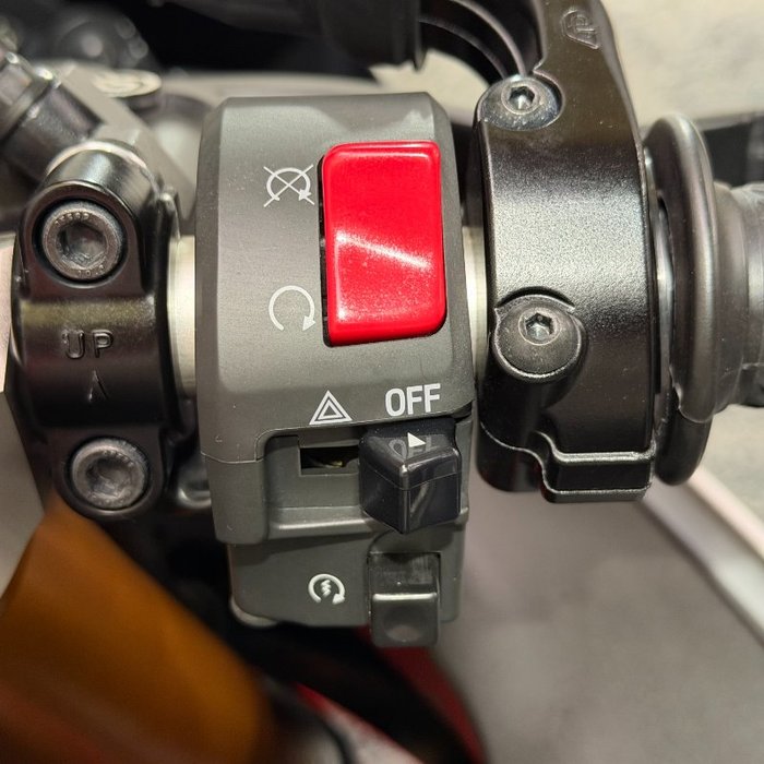 2021 Yamaha YZF-R7LA Blue / White