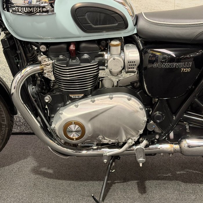 2023 Triumph BONNEVILLE T120 BLACK DGR Blue