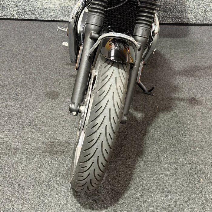 2023 Triumph BONNEVILLE T120 BLACK DGR Blue