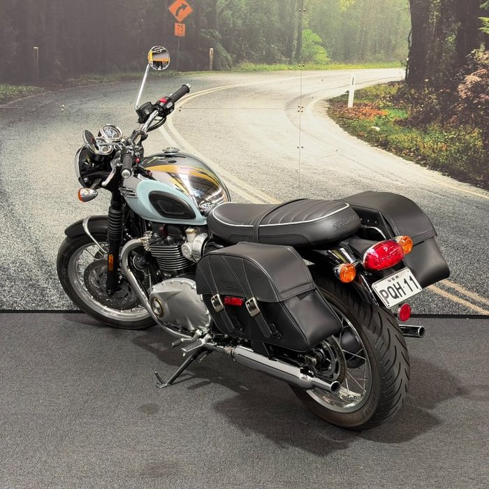 2023 Triumph BONNEVILLE T120 BLACK DGR Blue