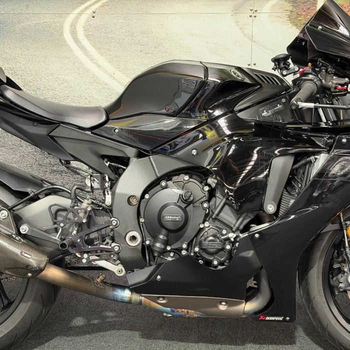 2020 Yamaha YZF-R1 Black