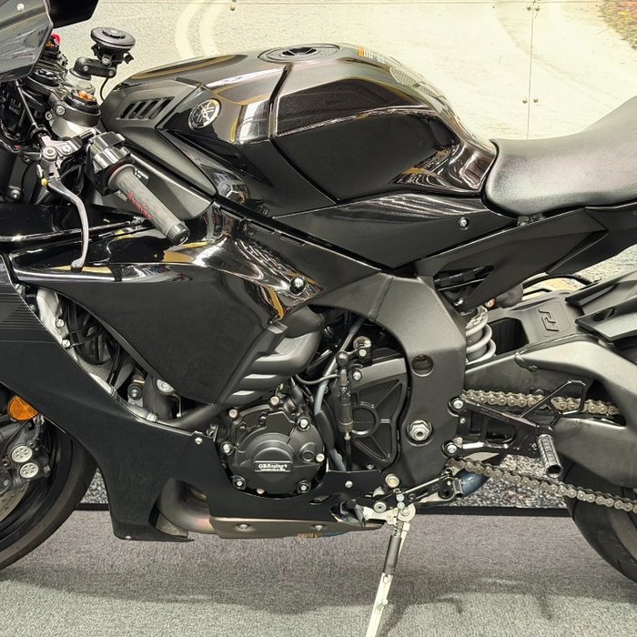 2020 Yamaha YZF-R1 Black