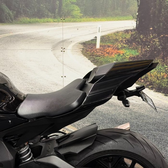 2020 Yamaha YZF-R1 Black