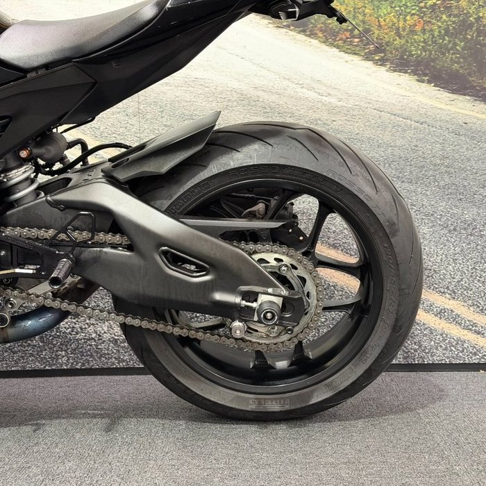 2020 Yamaha YZF-R1 Black