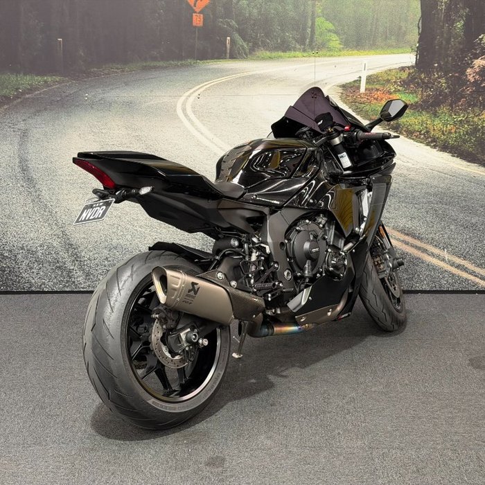 2020 Yamaha YZF-R1 Black