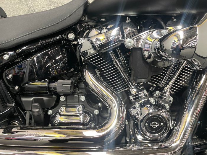 2023 HARLEY-DAVIDSON FXBR BREAKOUT (117) Black