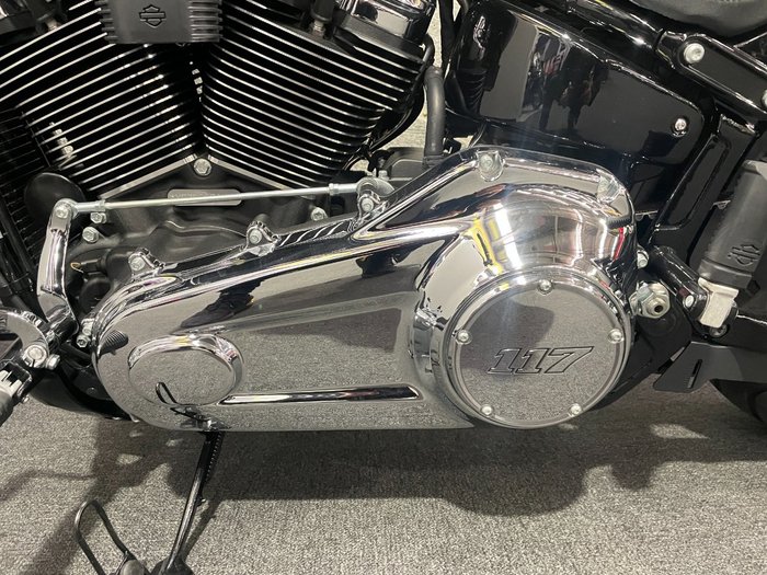 2023 HARLEY-DAVIDSON FXBR BREAKOUT (117) Black