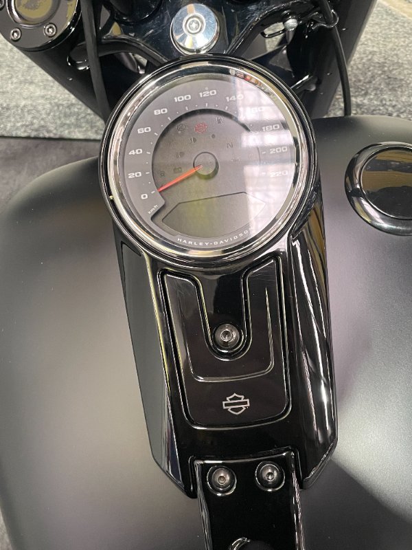 2023 HARLEY-DAVIDSON FXBR BREAKOUT (117) Black