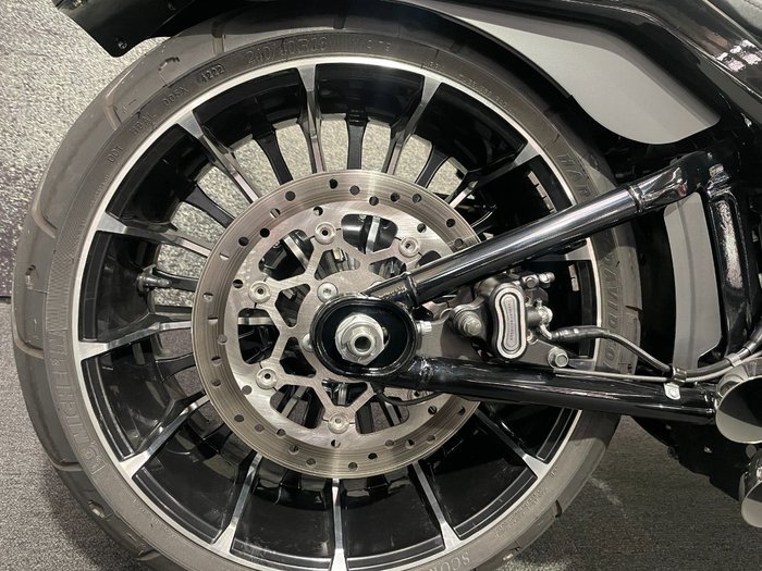 2023 HARLEY-DAVIDSON FXBR BREAKOUT (117) Black