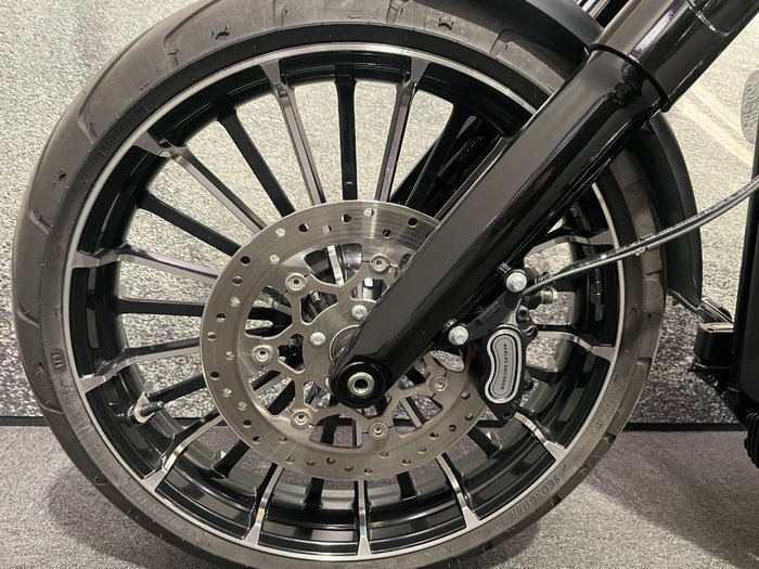2023 HARLEY-DAVIDSON FXBR BREAKOUT (117) Black