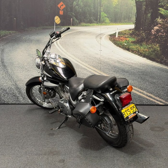 2009 Suzuki VL250 (LC250 INTRUDER) Black