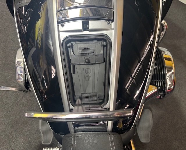 2022 BMW Motorrad R18 TRANSCONTINENTAL DELUXE Black