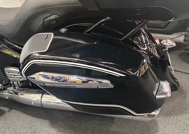 2022 BMW Motorrad R18 TRANSCONTINENTAL DELUXE Black