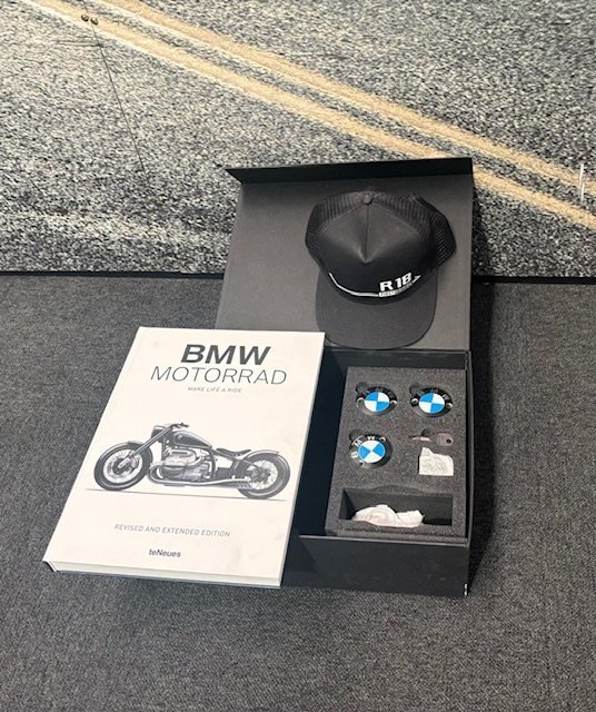 2022 BMW Motorrad R18 TRANSCONTINENTAL DELUXE Black