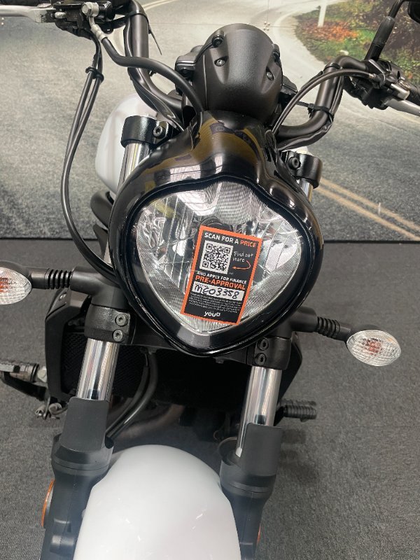 2017 Kawasaki VULCAN S White