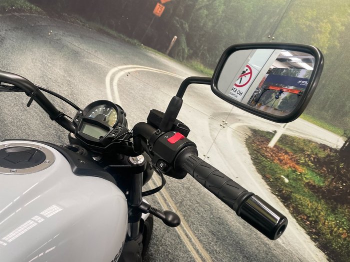 2017 Kawasaki VULCAN S White